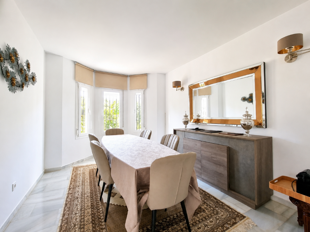 Beautiful Detached Villa in Lower Calahonda – Walking Distance to the Beach