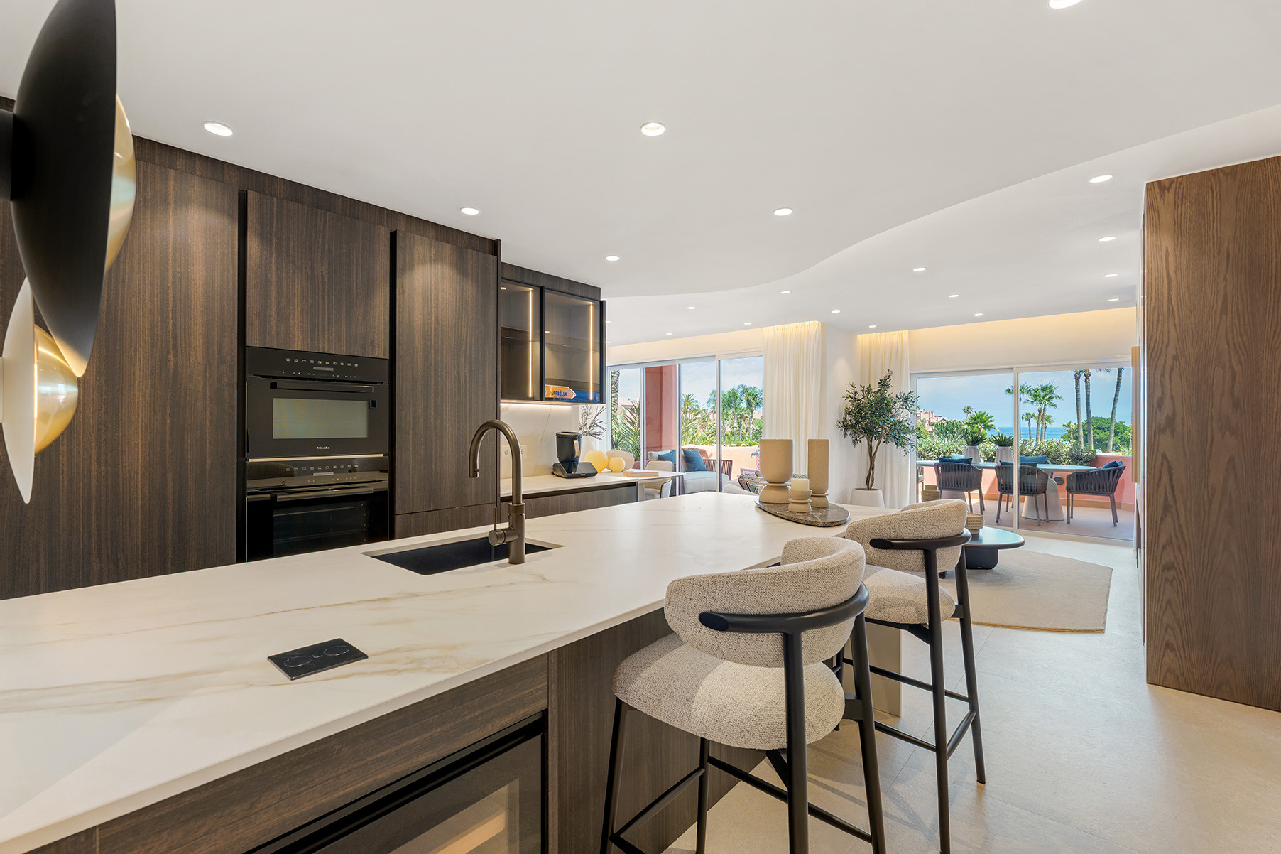 APARTAMENTO EN PRIMERA LÍNEA DE PLAYA – CABO BERMEJO – ESTEPONA