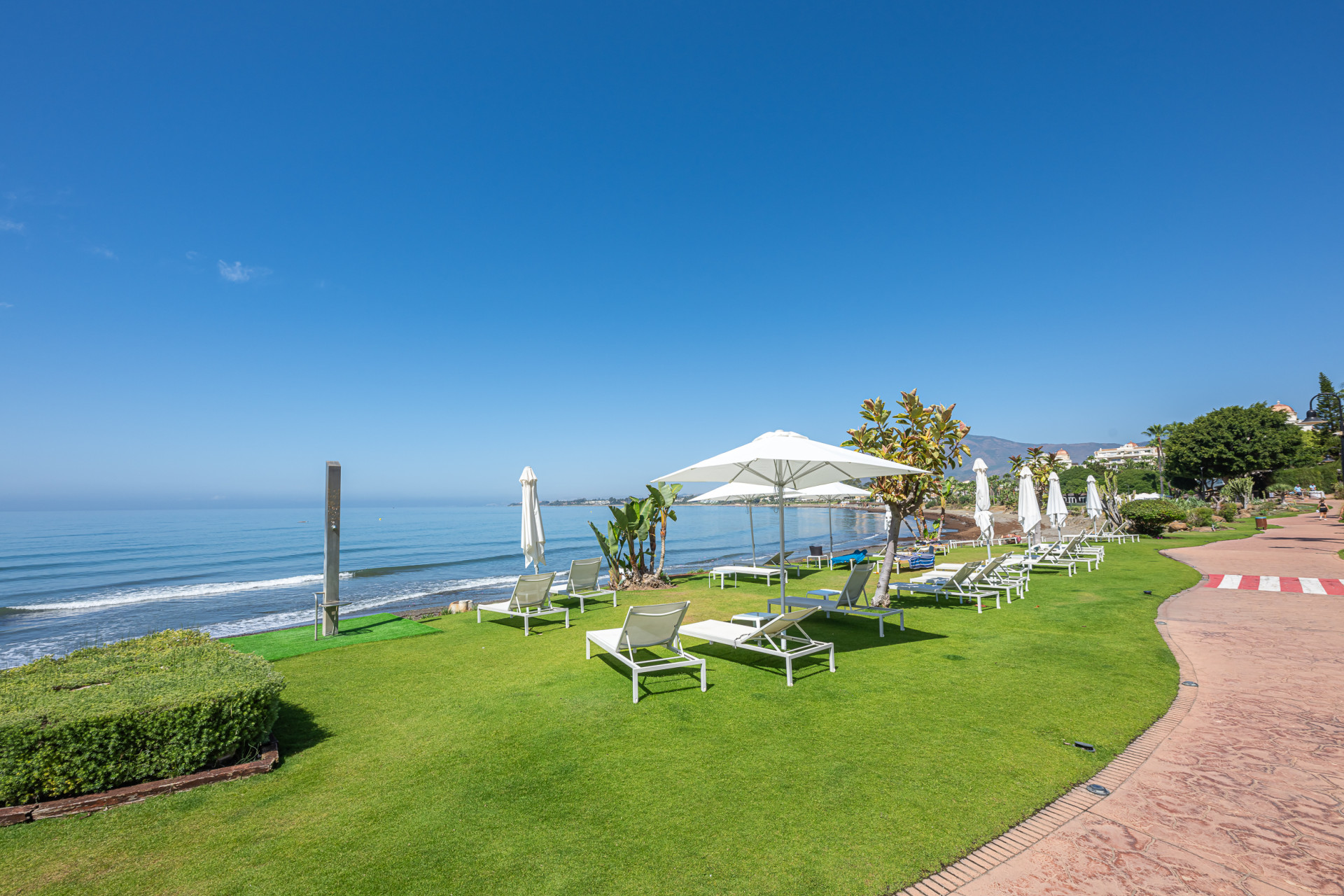 ERSTE REIHE STRAND - CABO BERMEJO - ESTEPONA