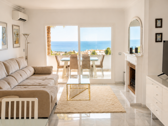 Spektakuläres Duplex-Penthouse mit Panoramablick auf das Meer in Calahonda