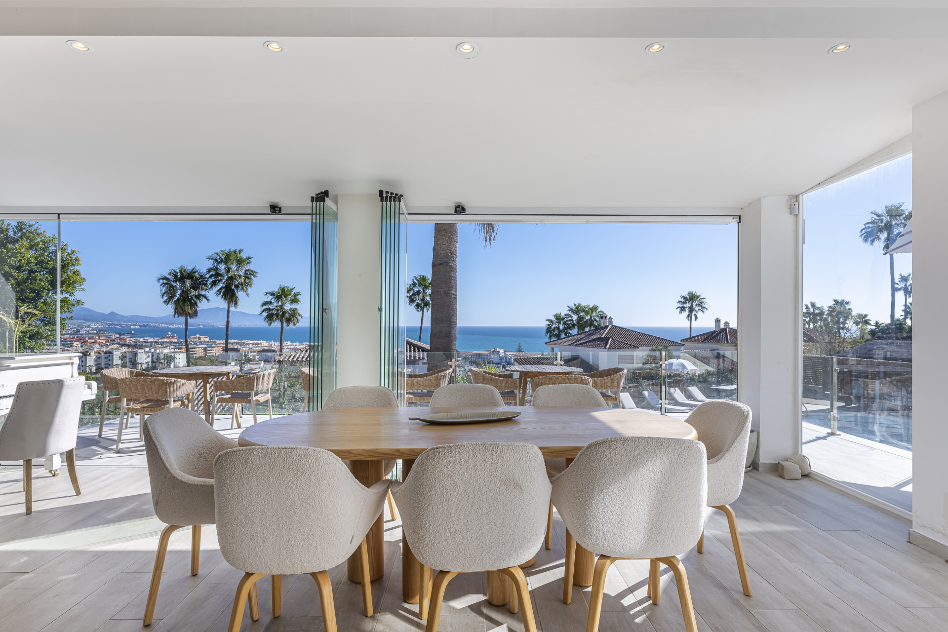 A Landmark Villa in La Duquesa with Panoramic Sea Views