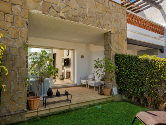 Elegant Townhouse with Golf Views in the Prestigious La Cala Golf, Mijas