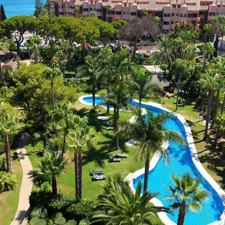 Exclusive Beachside Apartment in Las Mimosas, Gehdistanz nach Puerto Banús & Mistral Beach