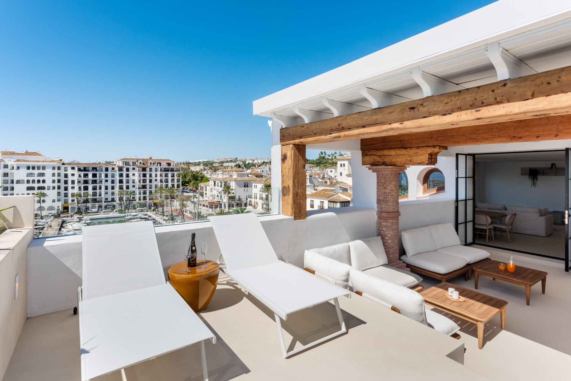 Exclusive Renovated Duplex Penthouse with Panoramic Views in Puerto La Duquesa