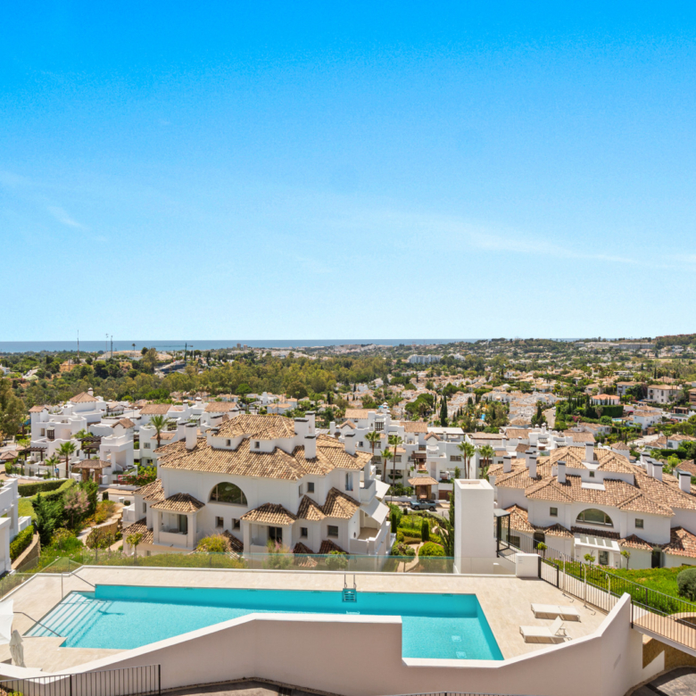 Exclusive Whole-Floor Residence with Private Pool | 9 Lions Residences, Nueva Andalucía