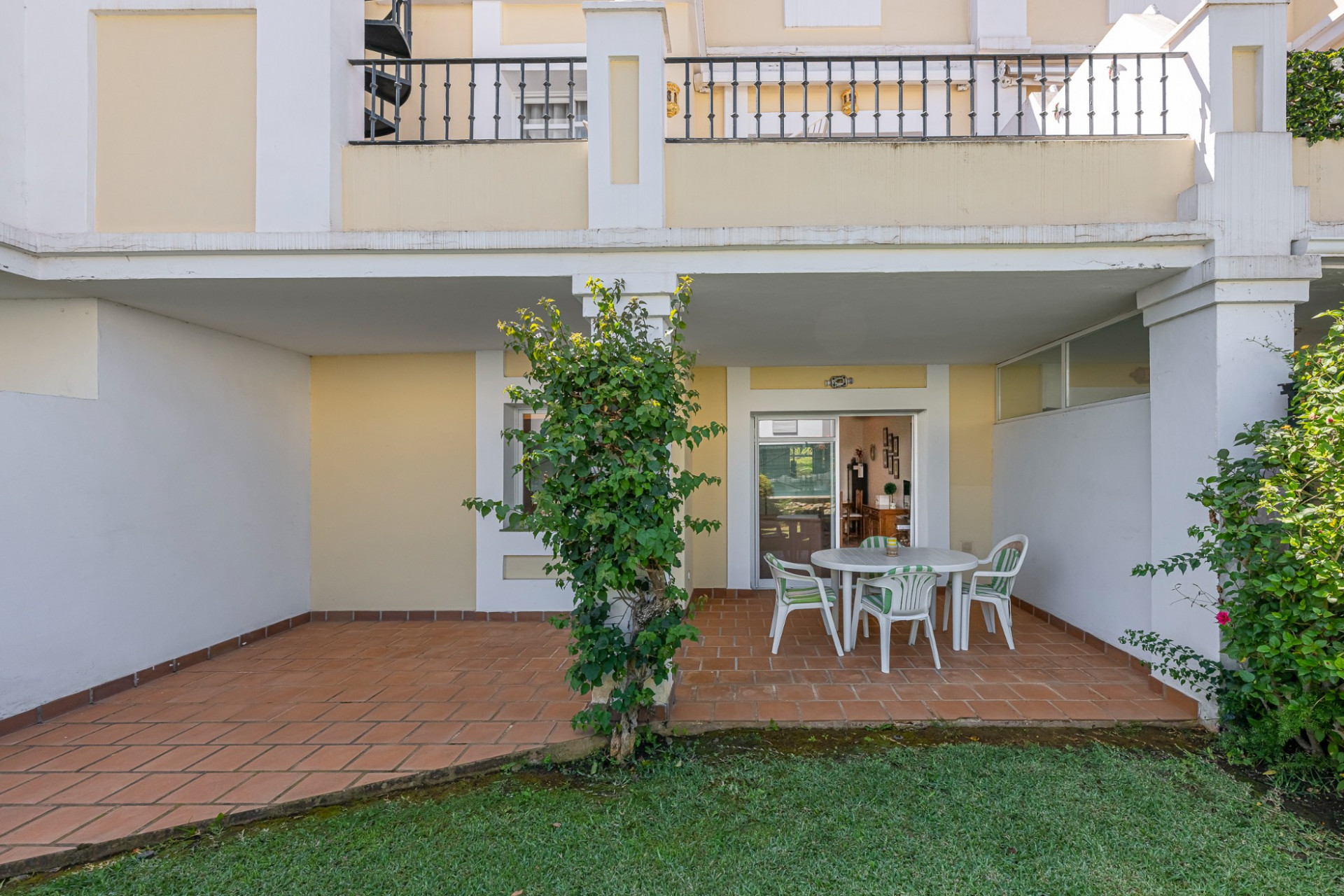 Ground Floor Apartment for Sale in Aloha Gardens Nueva Andalucia – Marbella