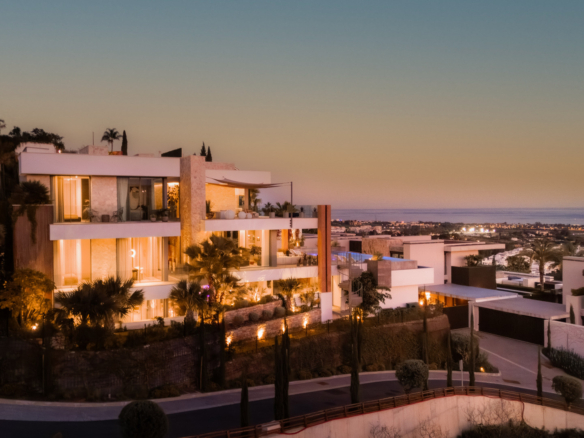 Introducing The Hills 10, perched on the hills of La Quinta within the exclusive gated community of El Herrojo Alto.
