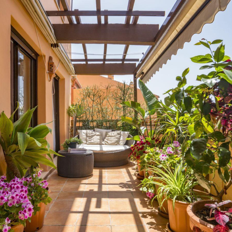 Lovely Golden Mile 3 beds apartment ready to move in
