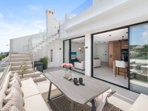 Luxury turnkey Penthouse in La Quinta with 100m2 terrace