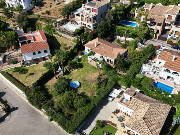 Mediterranean elegance: premium new-build villa in a prime location in the Estepona West area -
