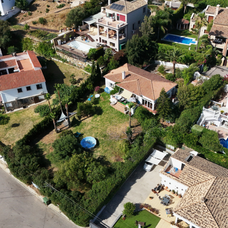 Mediterranean elegance: premium new-build villa in a prime location in the Estepona West area -