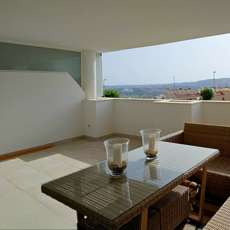 Modern 2-Bed Apartment in Doña Julia Golf Resort, Casares Costa – Beautiful Sea and mountain Views
