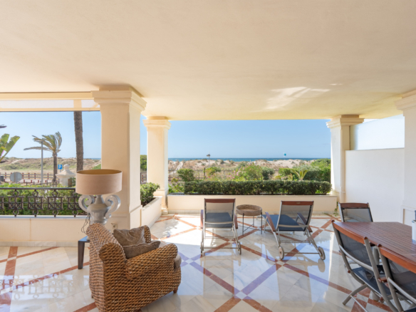 Monteros Playa - frontline beach luxury apartment