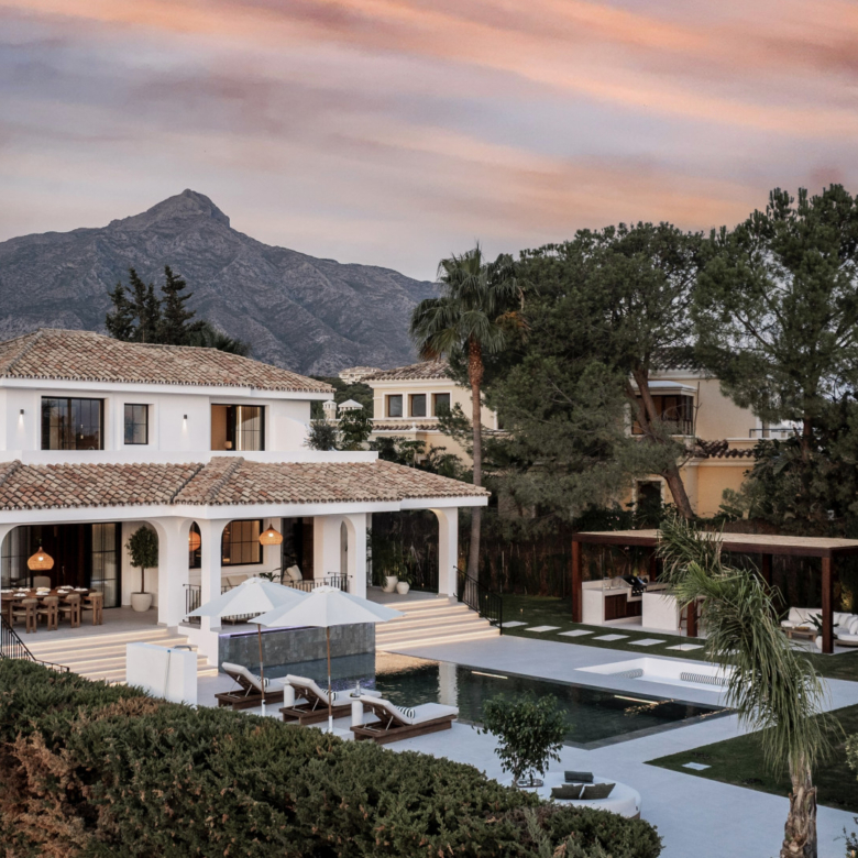 Nestled in the heart of Nueva Andalucía, Auriga 13 is a newly renovated villa offering a blend of comfort and style