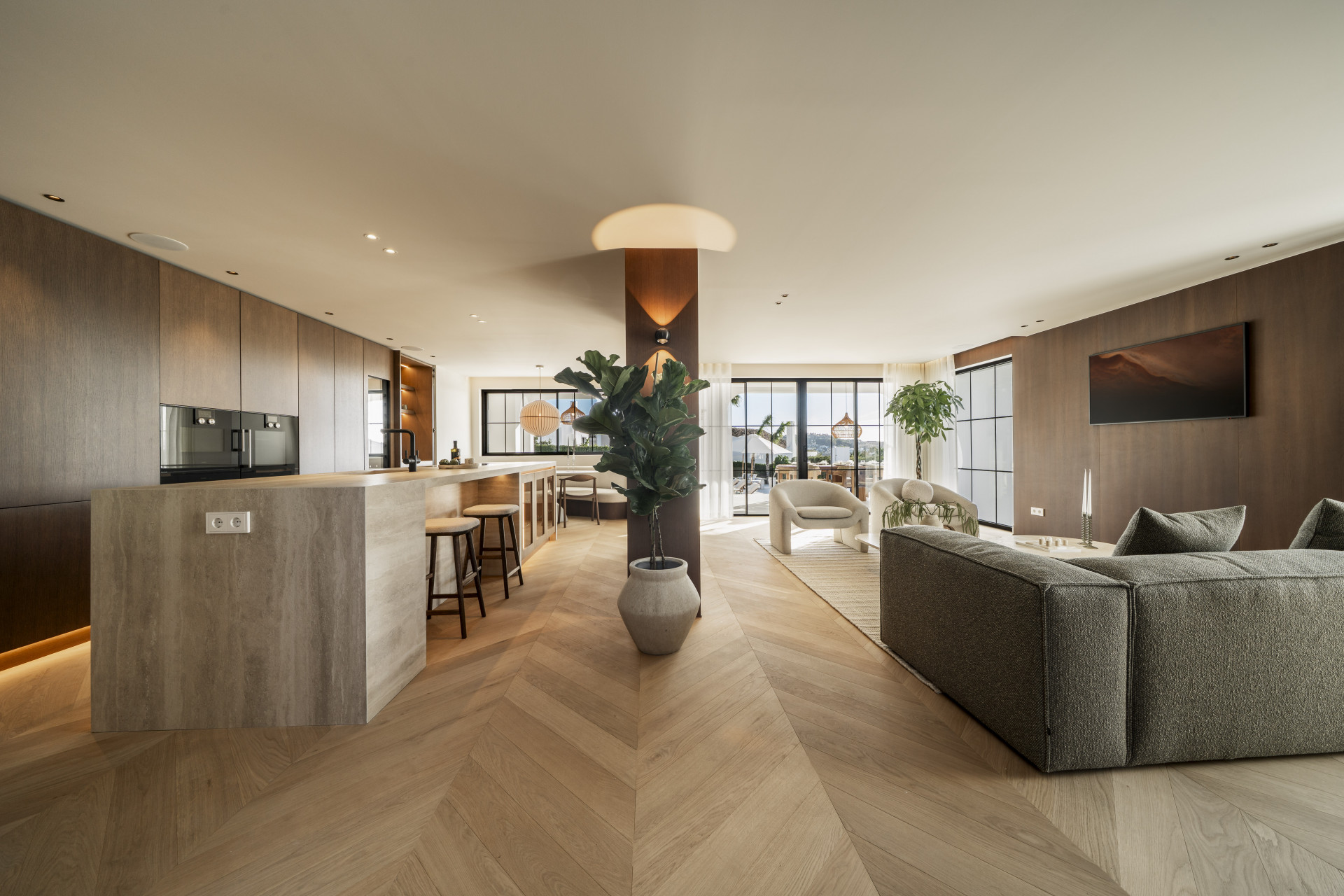 Nestled in the heart of Nueva Andalucía, Auriga 13 is a newly renovated villa offering a blend of comfort and style