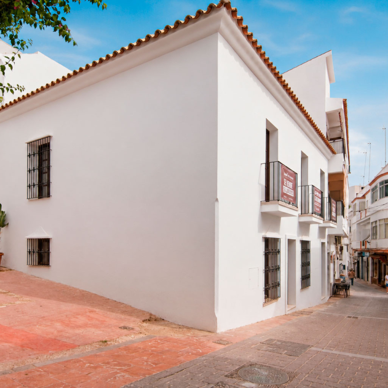 New Andalusian 2-Bedroom Townhouse with spacious Terrace for Sale in Estepona Old Town