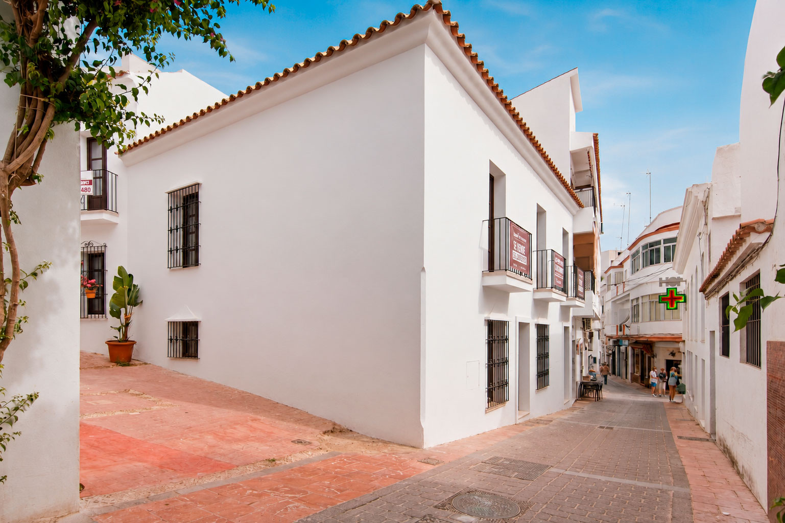 New Andalusian 2-Bedroom Townhouse with Rooftop Terrace for Sale in Estepona Old Town