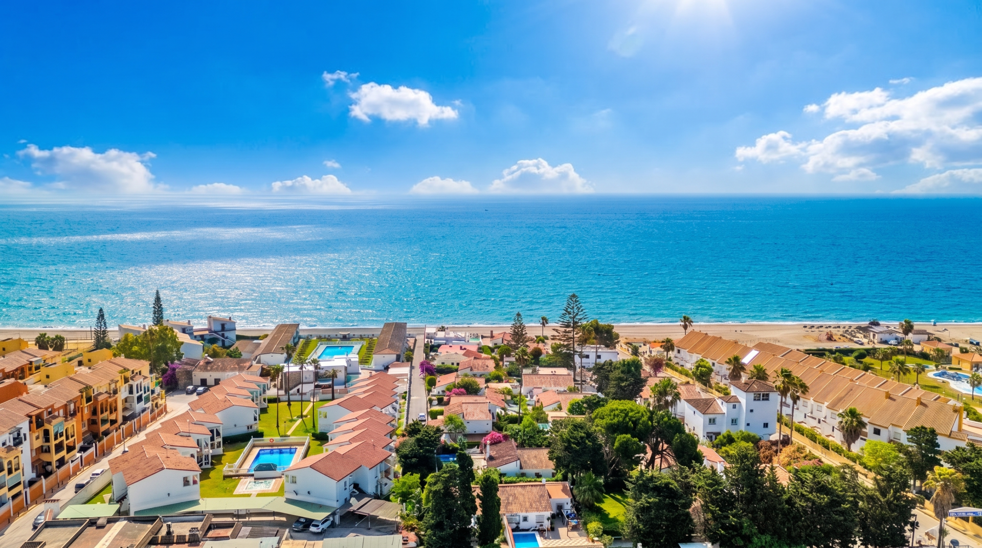 Strandhaus in Jardin Tropical, Manilva, nur 100 Meter vom Meer entfernt!!!