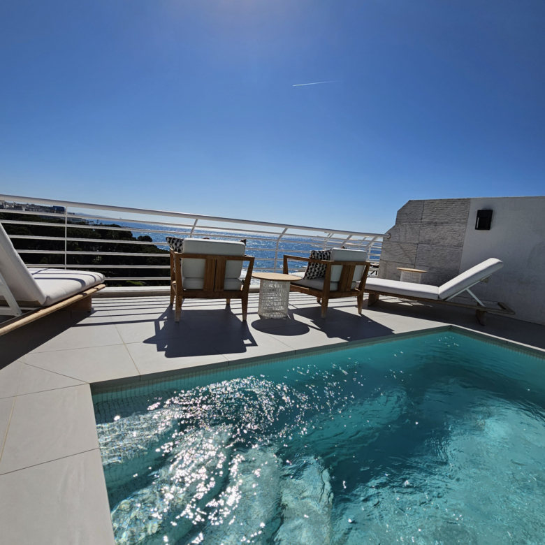 Stunning Duplex Penthouse with Private Pool – Marina Mariola, Marbella