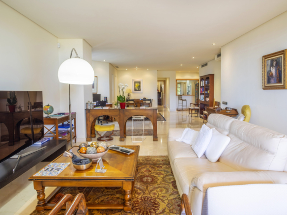 Superb 2 Bedroom Apartment in Mansion Club