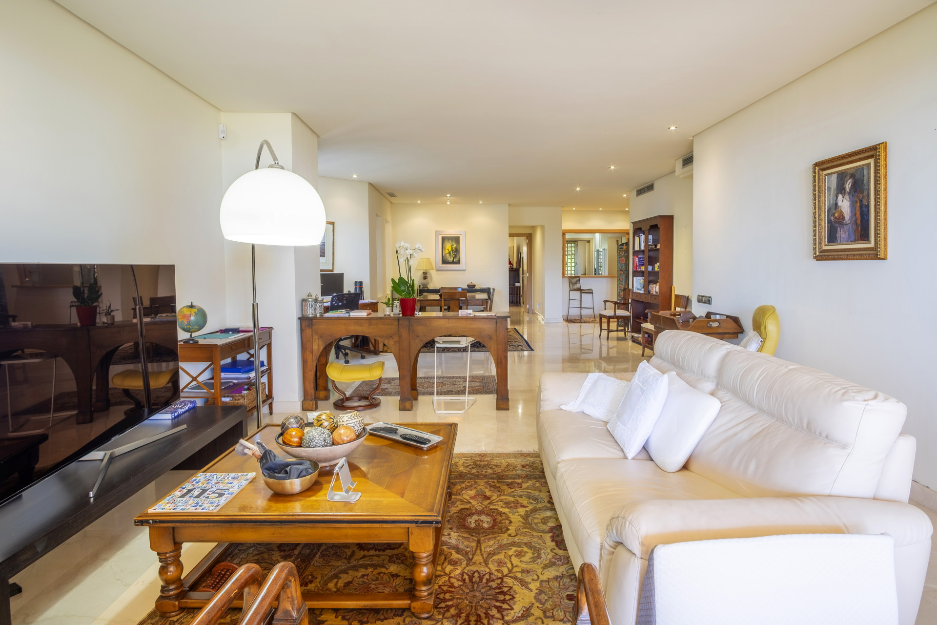 Superb 2 Bedroom Apartment in Mansion Club