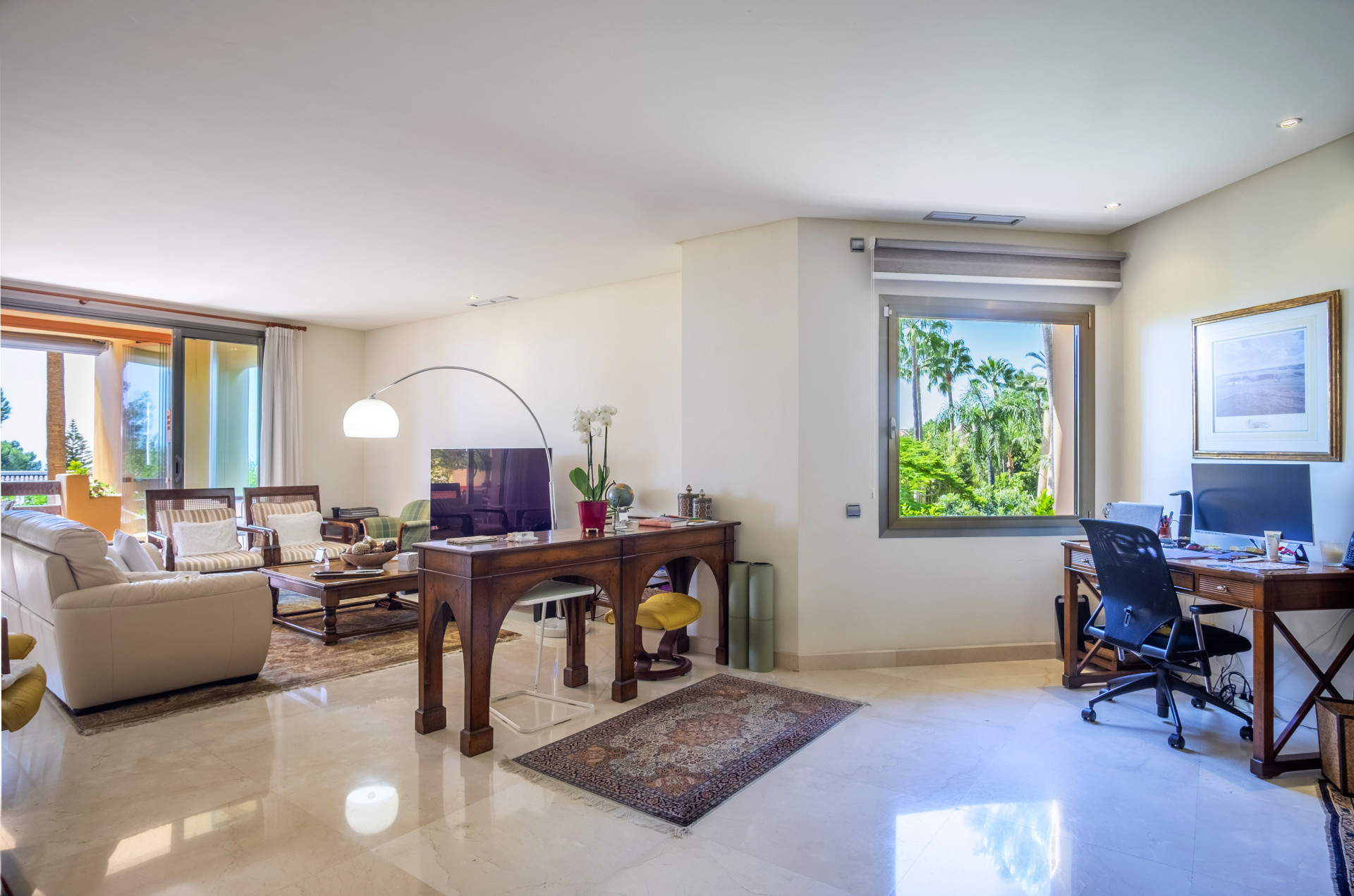 Superb 2 Bedroom Apartment in Mansion Club