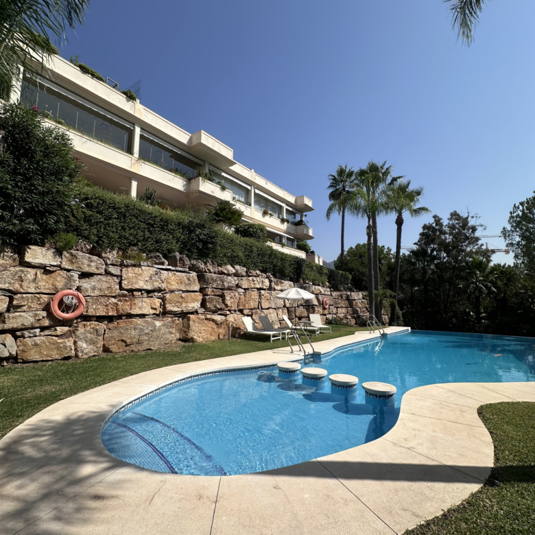 Apartment for sale in Marbella Golden Mile, Marbella