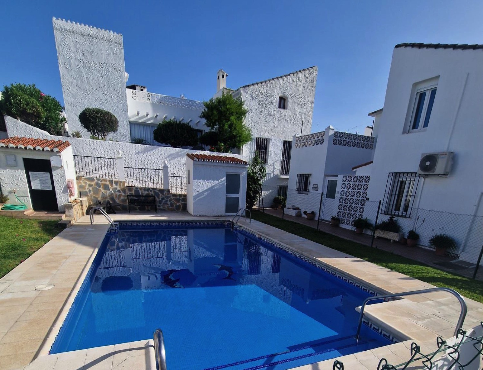 Cosy Furnished Townhouse in Las Lomas