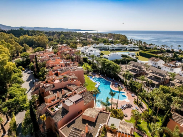 Elegante Zwei-Zimmer-Wohnung in Oasis de Marbella, Golden Mile