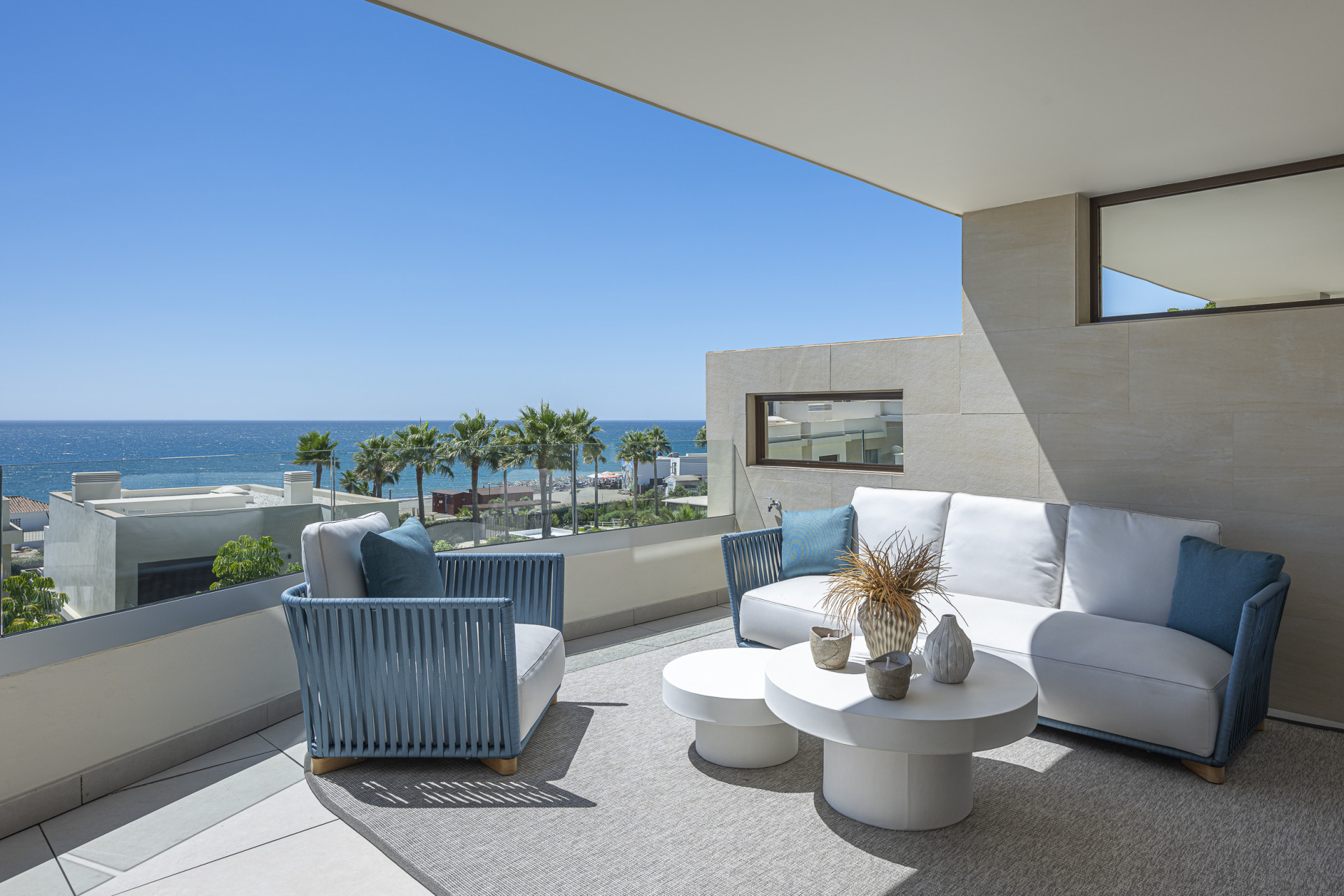 Exceptional Beachfront Apartment with Stunning Sea Views – Velaya Estepona