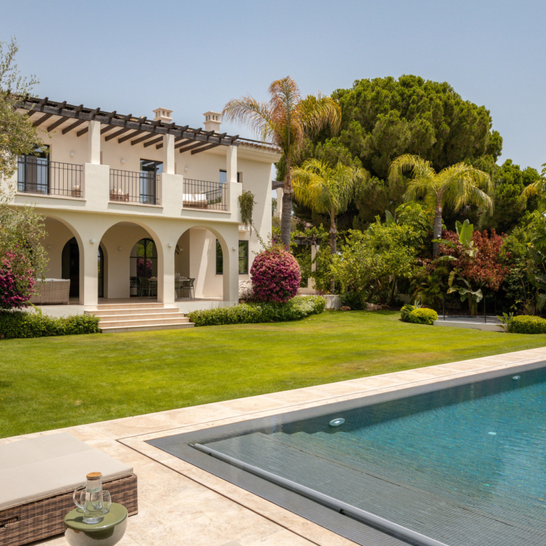 LA SERENA-Exklusive beach side villa in San Pedro