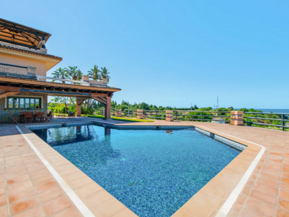 Exclusive Estate in Reinoso, Estepona