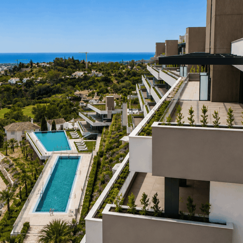 Fantastischer Komplex von Wohnungen mit 3 und 4 Schlafzimmern und Panoramablick auf das Meer.