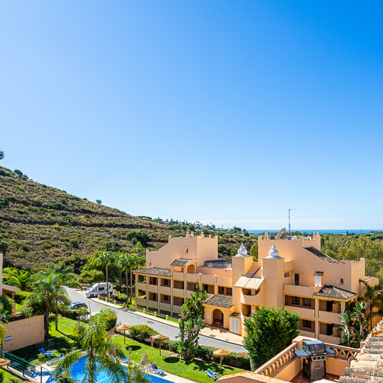 Luxuriöses, Komplett Renoviertes Penthouse in Santa María Village, Elviria  Außergewöhnlicher Wert: Kürzlich von 745.000 € reduziert!
