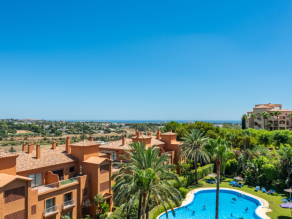 Luxuriöses Penthouse auf einer Ebene mit unvergleichlichem Panoramablick auf das Meer und die Küste