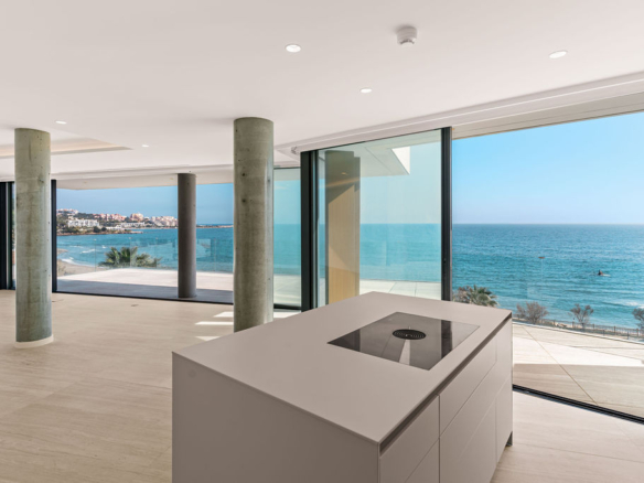 Luxury Beachfront Duplex Penthouse at The Sapphire, Estepona