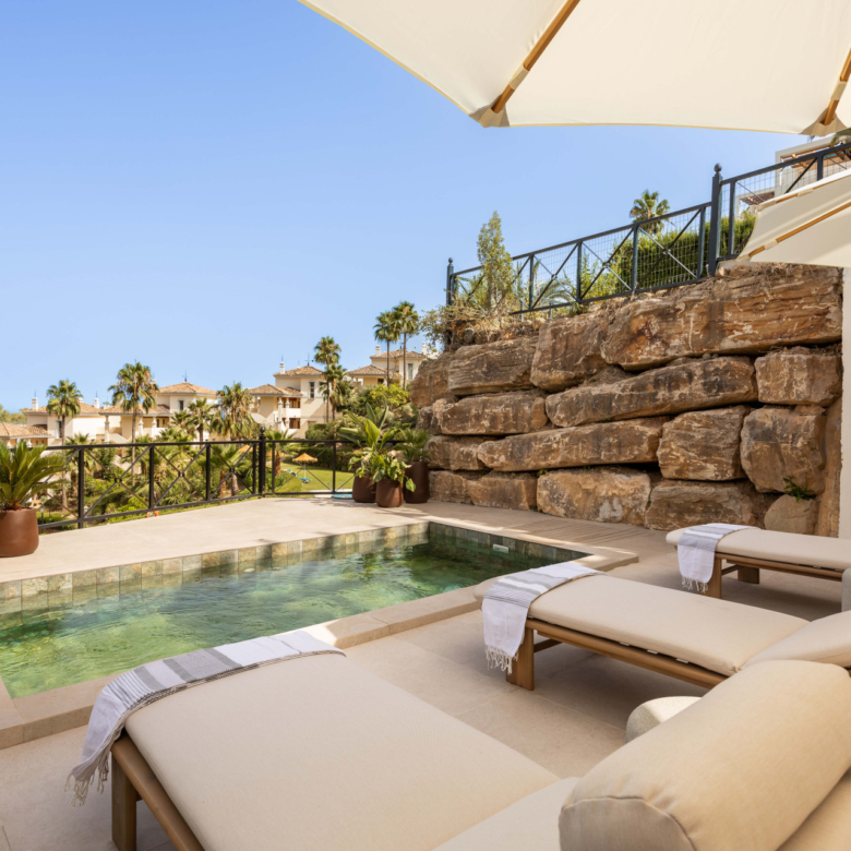 Luxury Ground Floor Apartment in Les Belvederes, Nueva Andalucía