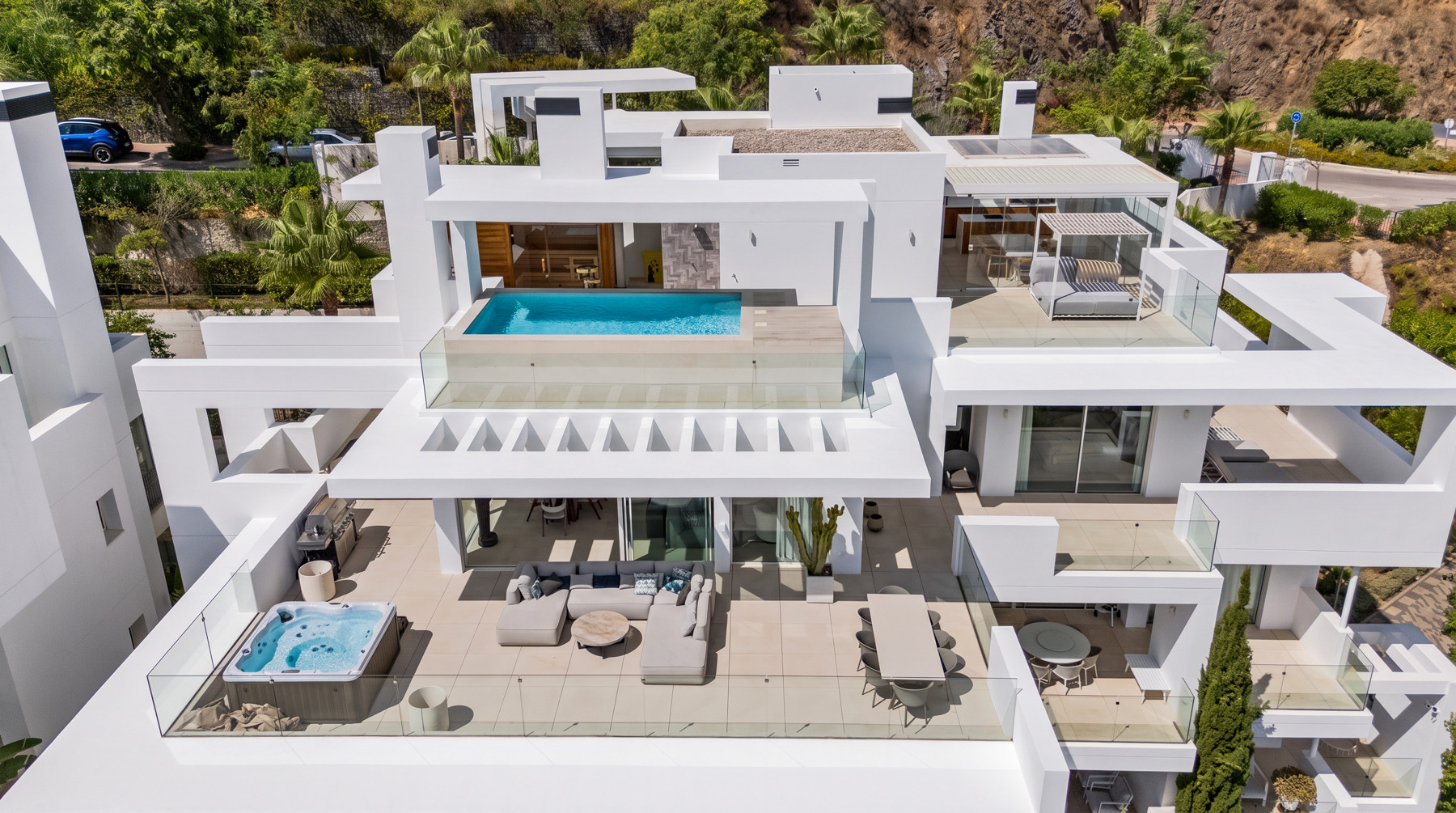 Panoramisk Penthouse Med Stor Terrasse Og Havudsigt Til Salg I Palo Alto, Marbella