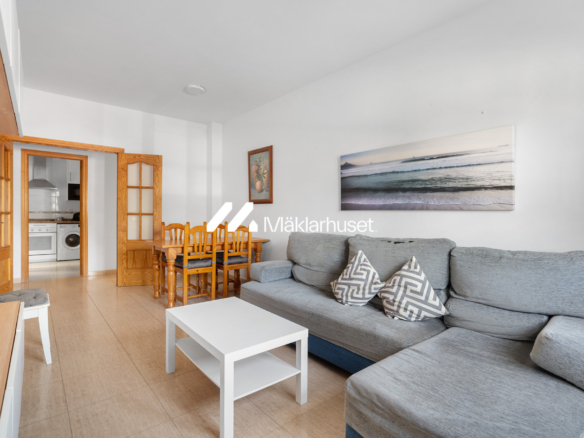 Apartment in main avenue of Estación de Cártama