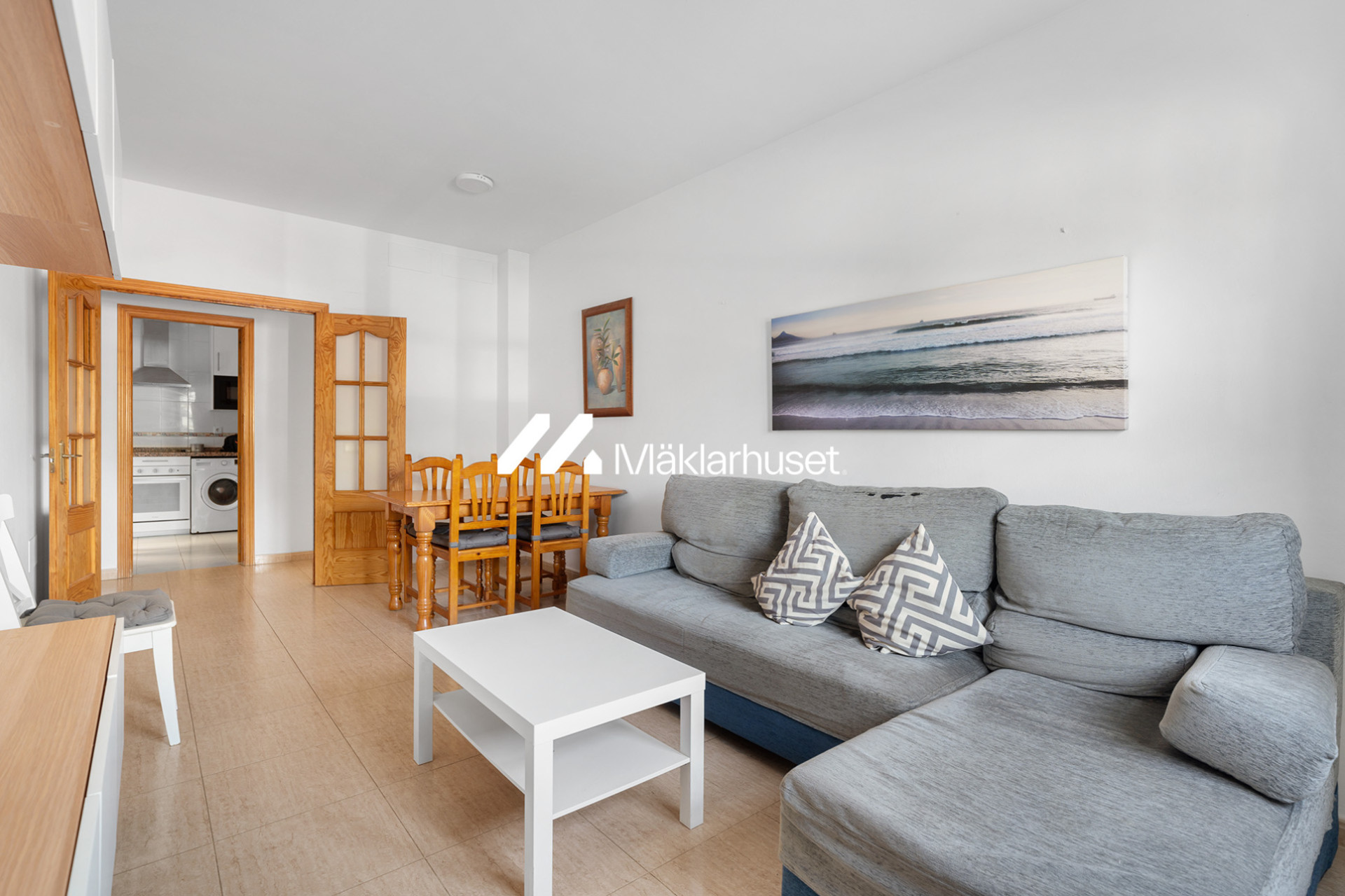 Apartment in main avenue of Estacion de Cartama