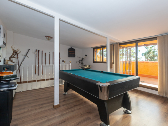 Detached villa in El Atabal with sea views