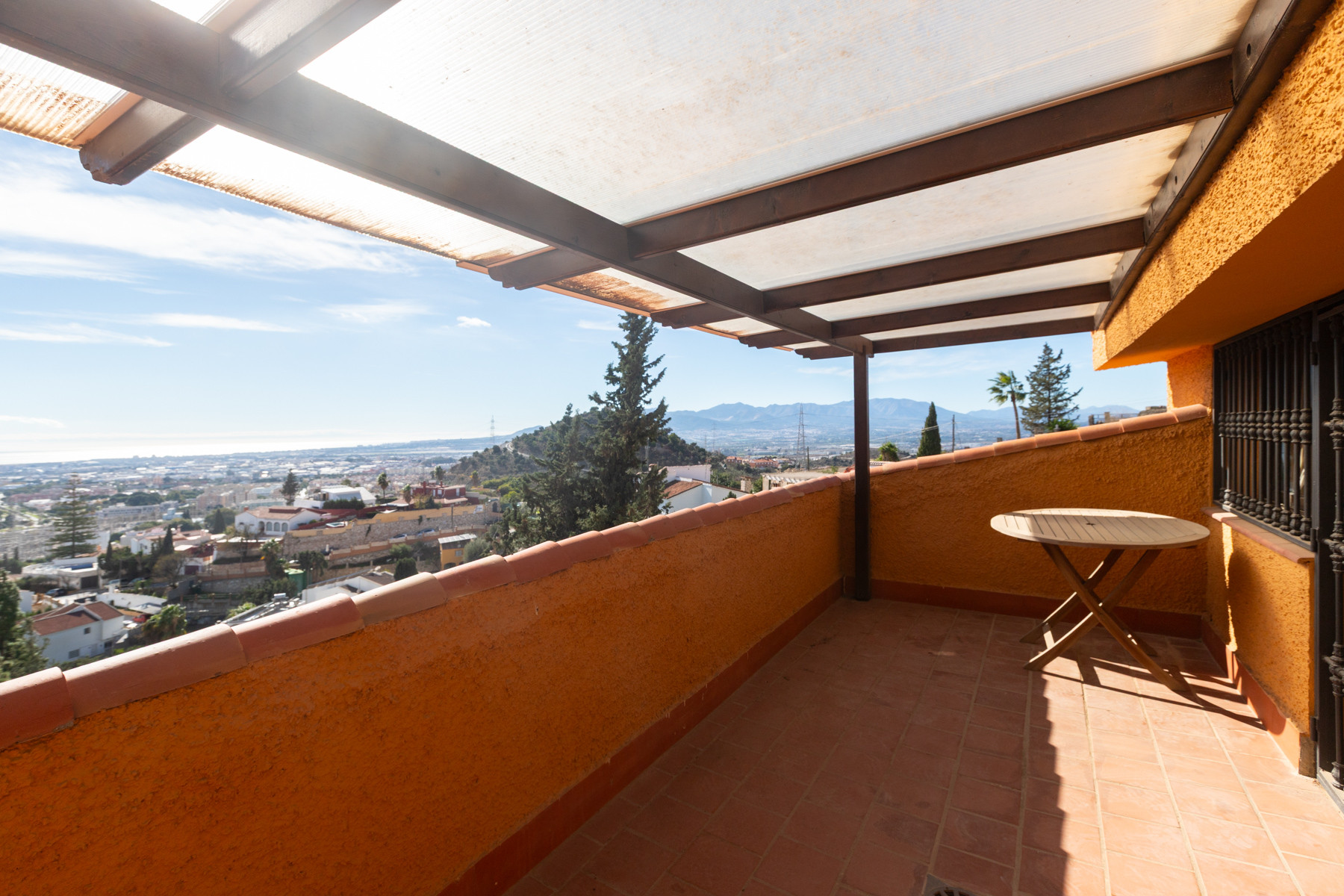 Detached villa in El Atabal with sea views