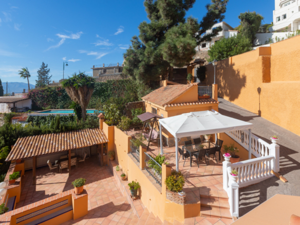 Detached villa in El Atabal with sea views