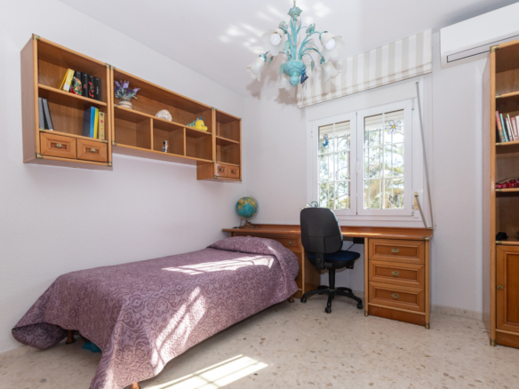 Detached villa in El Atabal with sea views