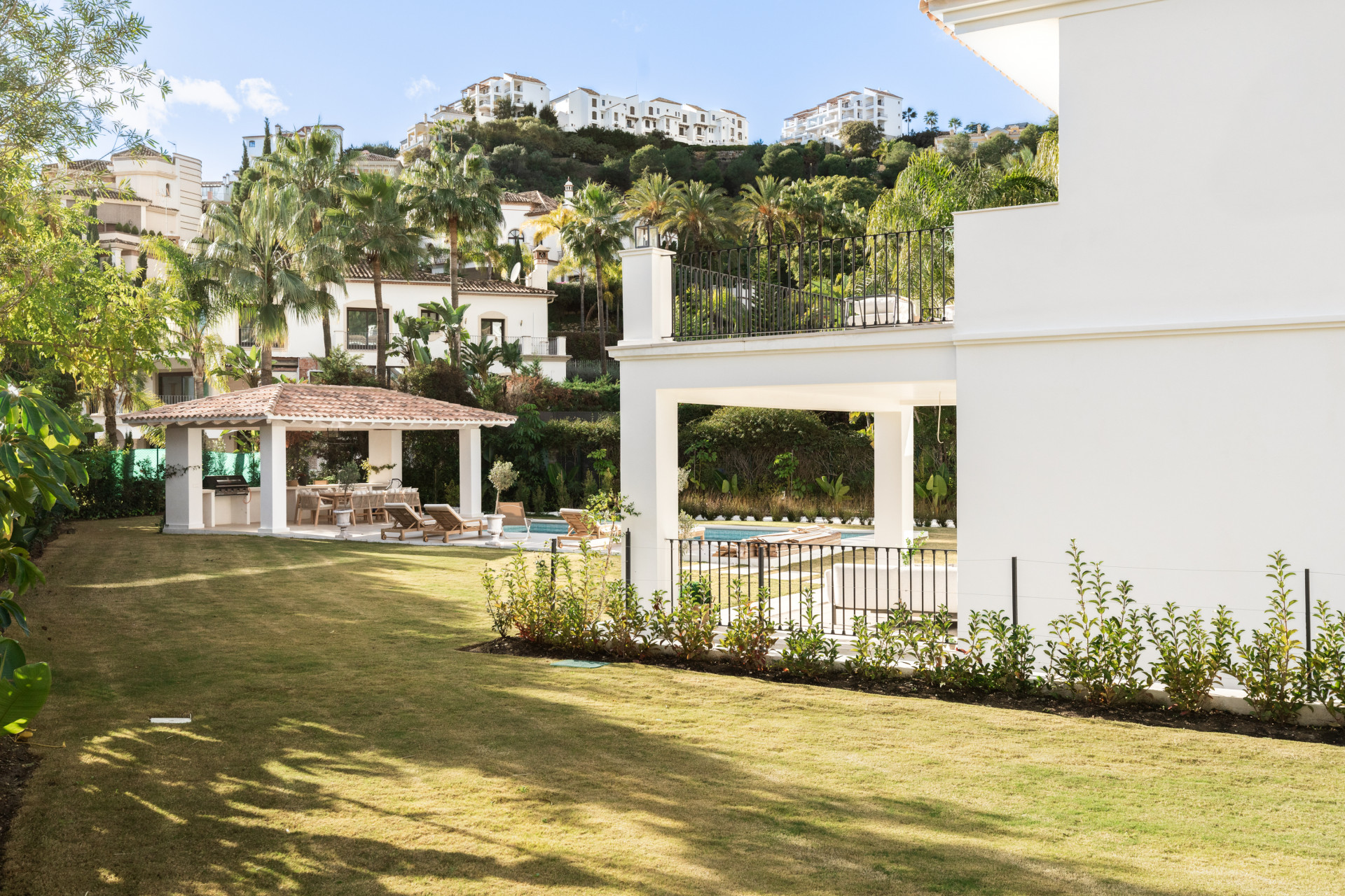 Elegant Contemporary Villa in Los Arqueros, Benahavís