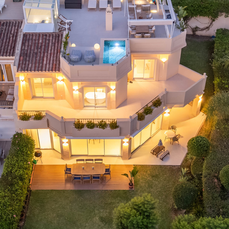 Elegante Familienvilla mit Panoramablick auf Golfplatz & Berge in La Quinta Hills