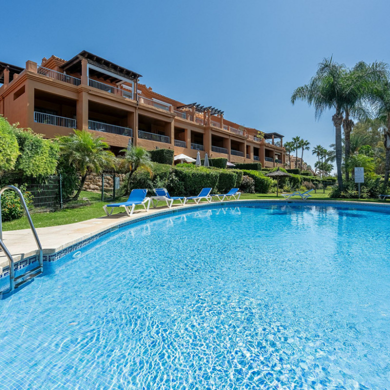 Exquisite Ground Floor Apartment in Benatalaya