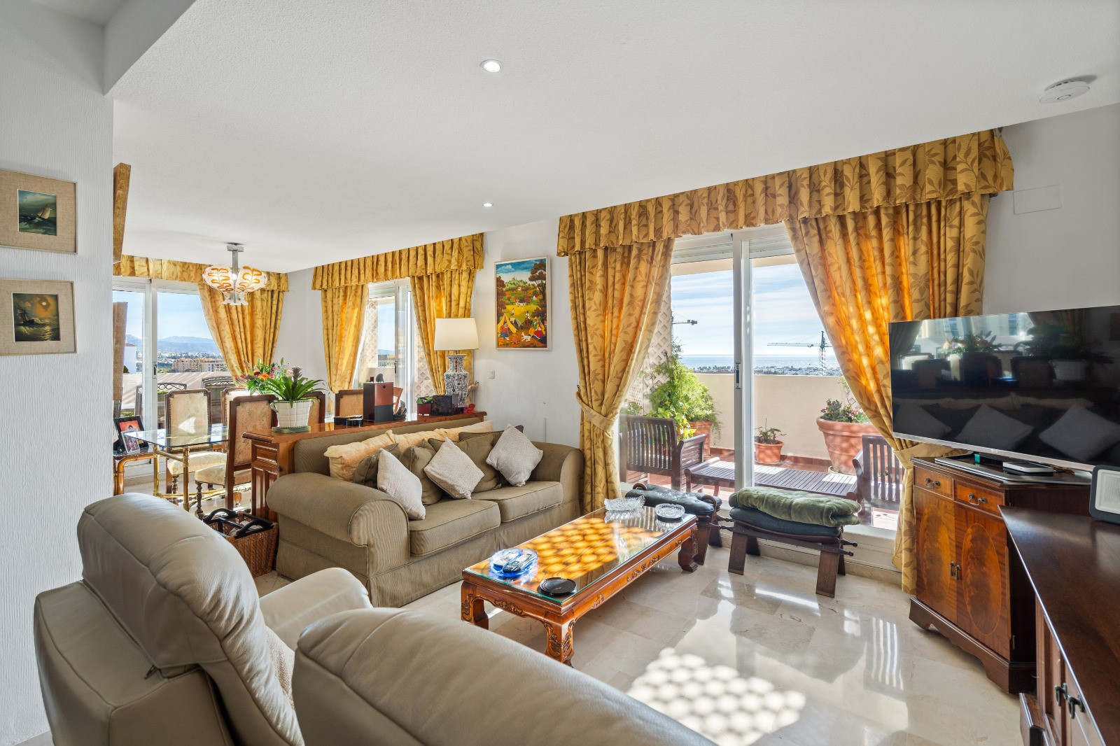 Amazing Penthouse with Open Panoramic Views on San Pedro Boulevard!