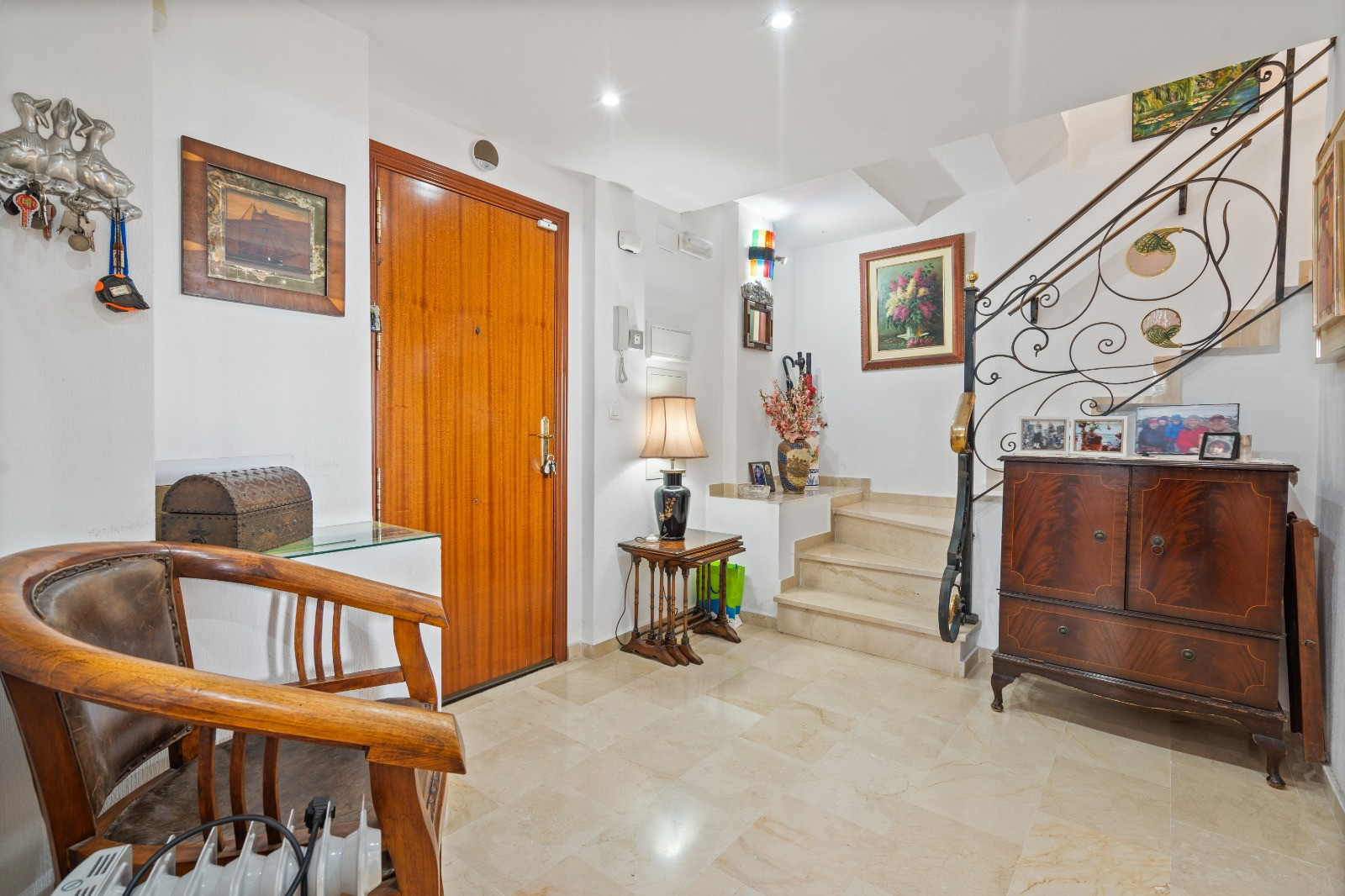Amazing Penthouse with Open Panoramic Views on San Pedro Boulevard!
