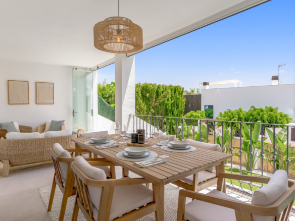 Fully renovated 4-bedroom townhouse in Montevideo Hills, next to El Campanario